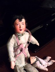 ORIENTAL MOM CHILD VIEW_03